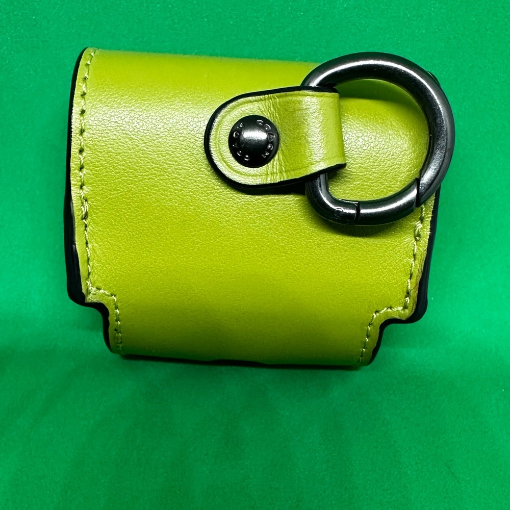 Coach Green Leather Snap Mini Pouch for early gen Apple AirPods 1st or 2nd. - Picture 2 of 10
